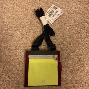 NWT Lululemon Ever Ready Crossbody Wallet
